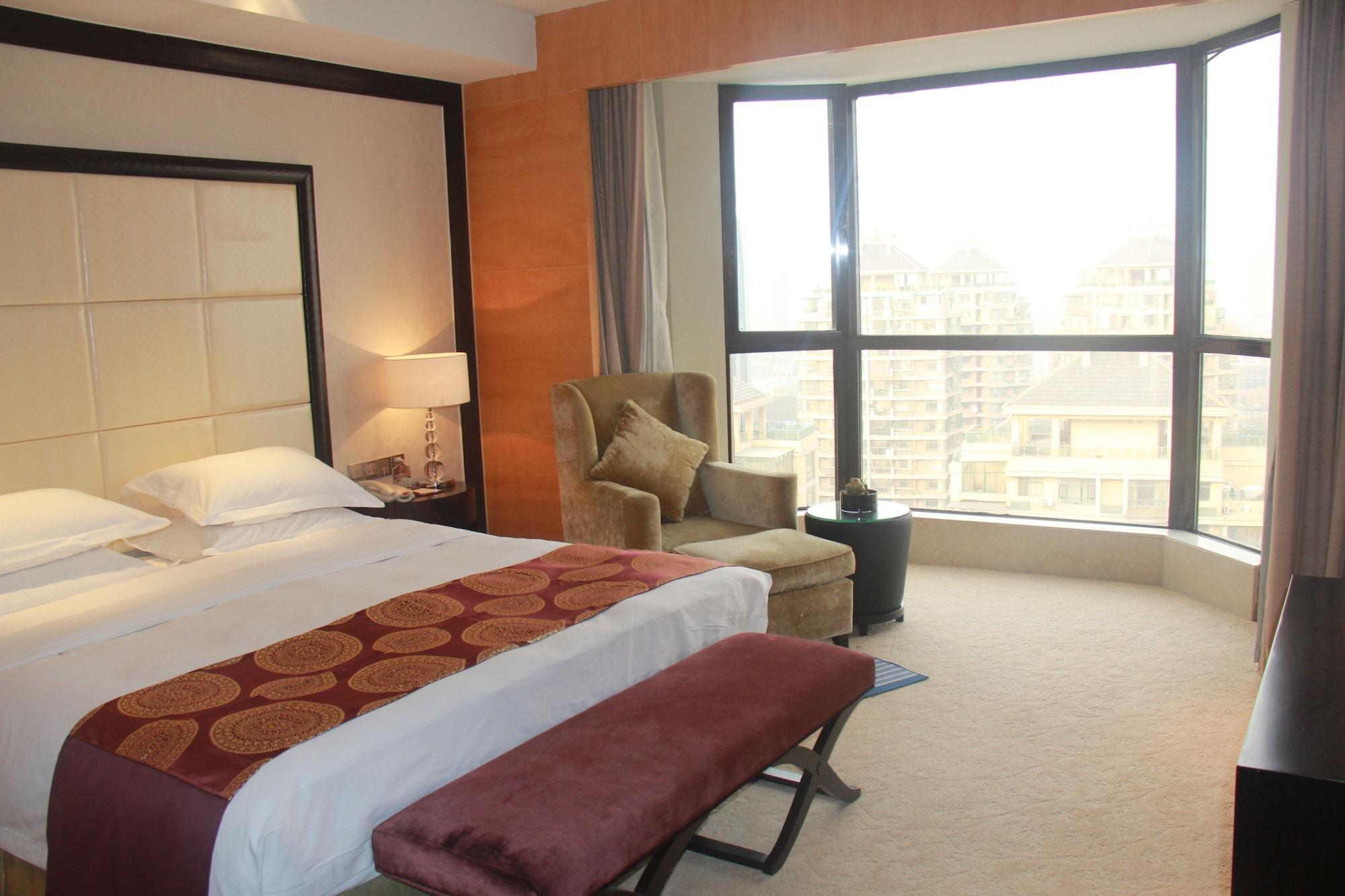 Weifang Ramada Plaza Hotel Exterior photo